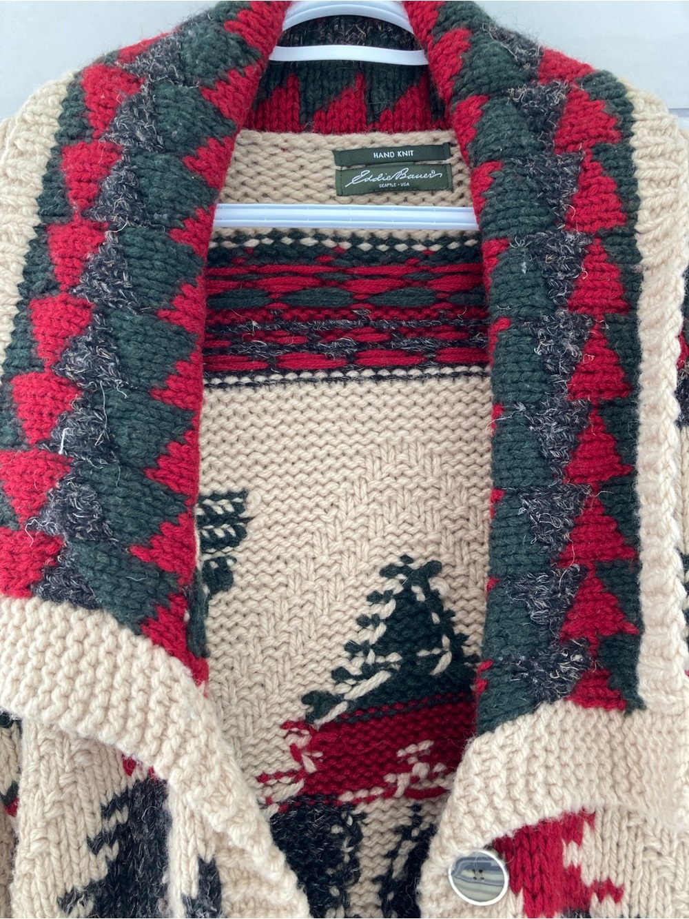 Eddie Bauer Beige Shawl Cardigan with Red & Dark Green Wool Tribal Pattern Hand - Picture 5 of 12